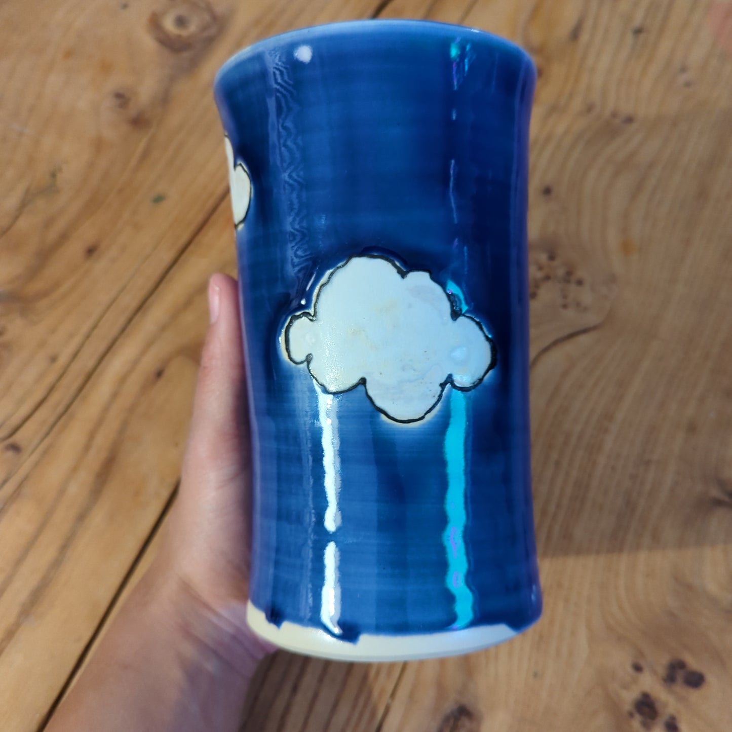 Cloud vase