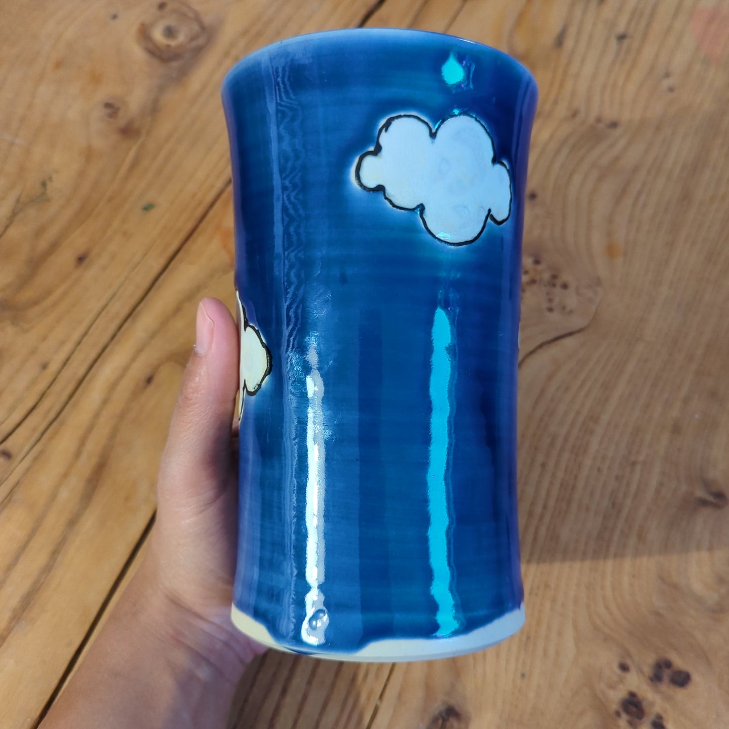 Cloud vase