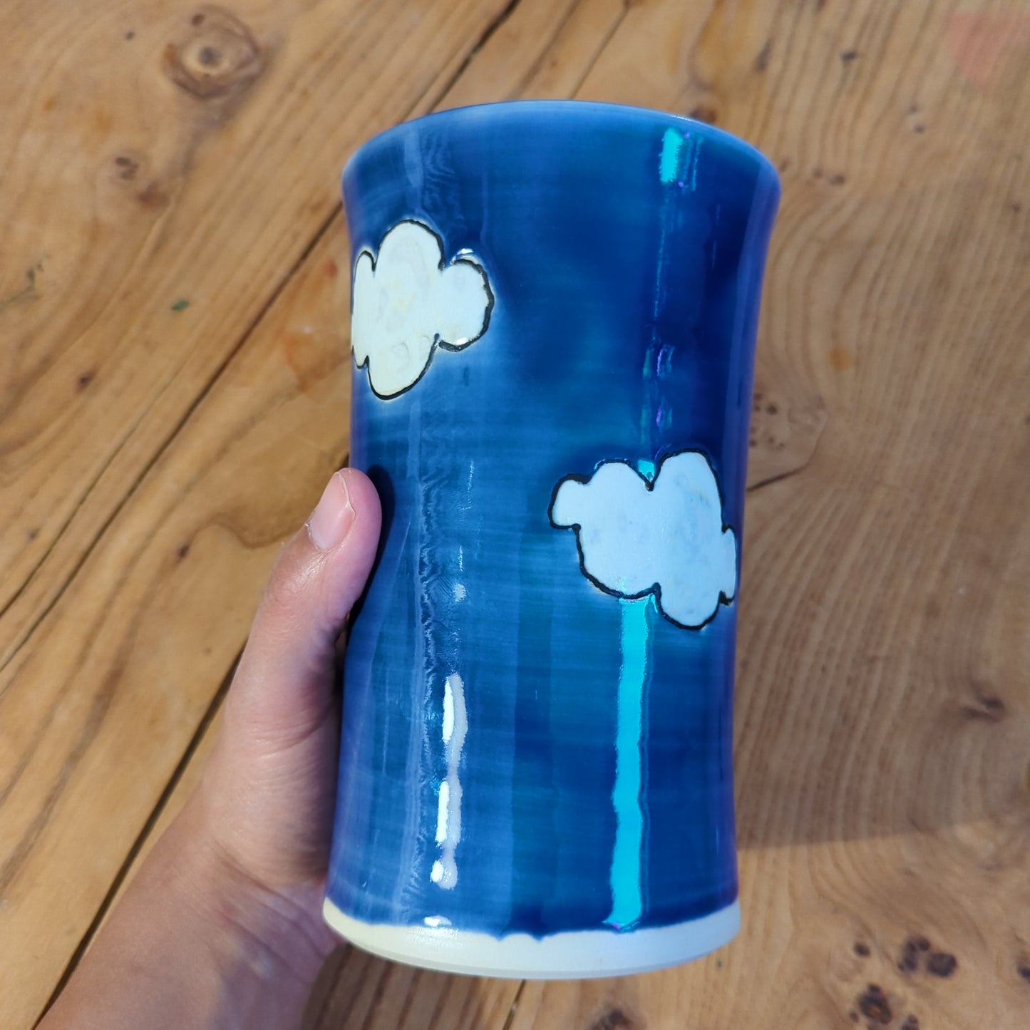 Cloud vase