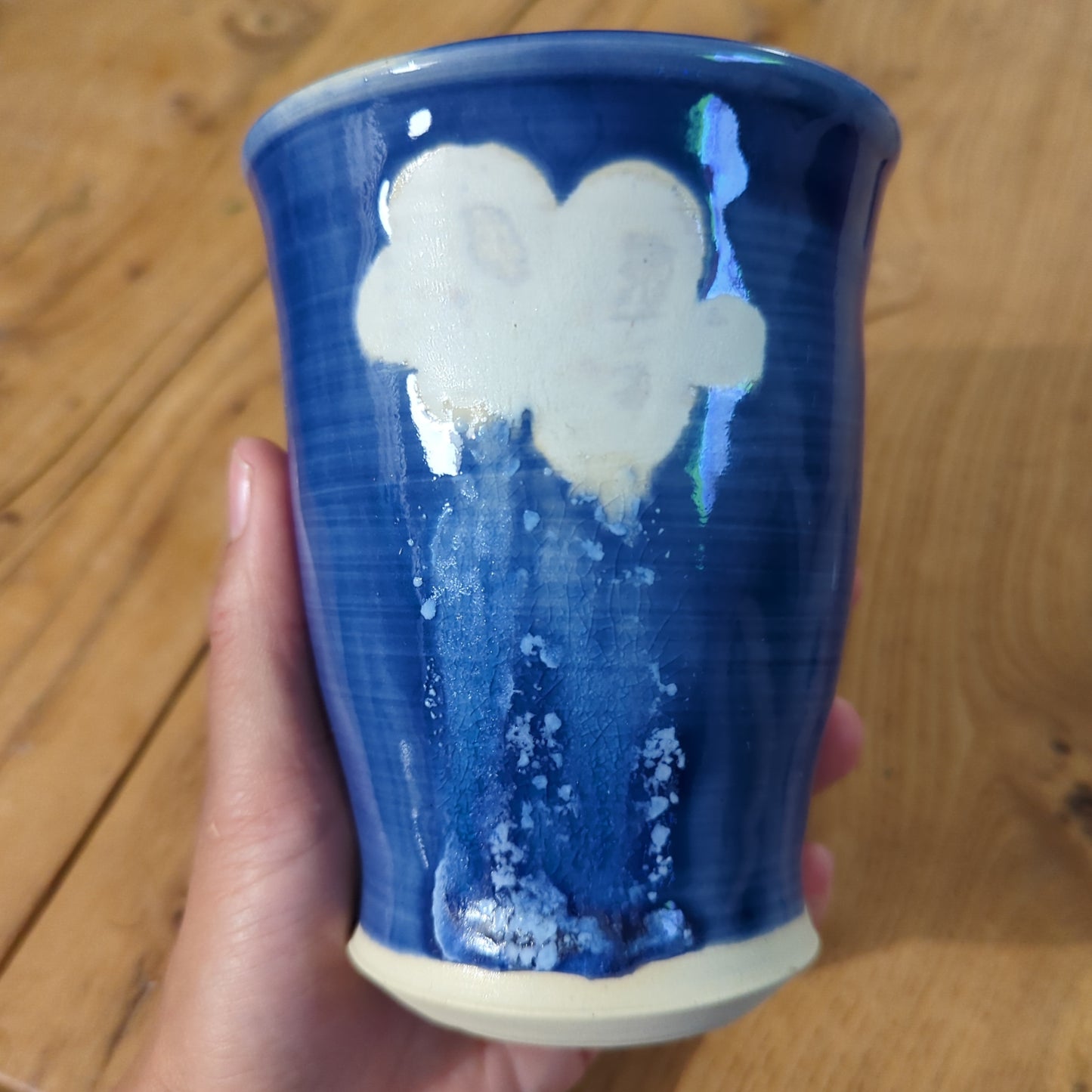 Snowy day cloud cup
