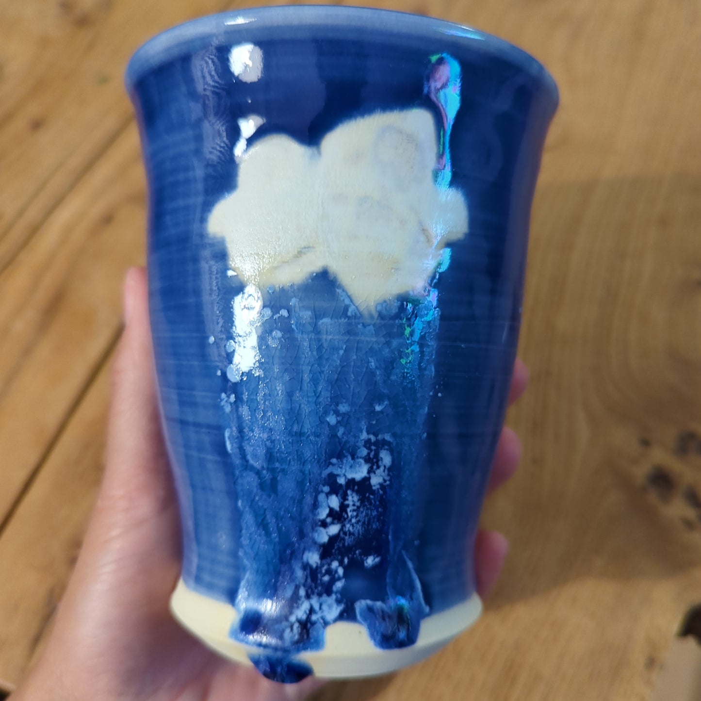 Snowy day cloud cup