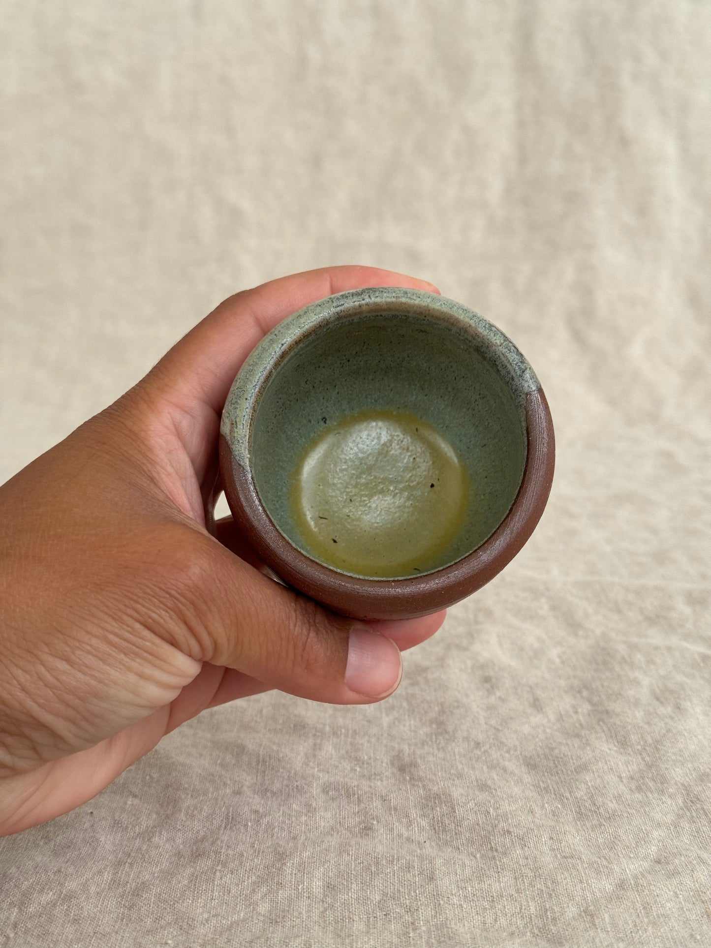 Small eye cup strike anywhere match holder