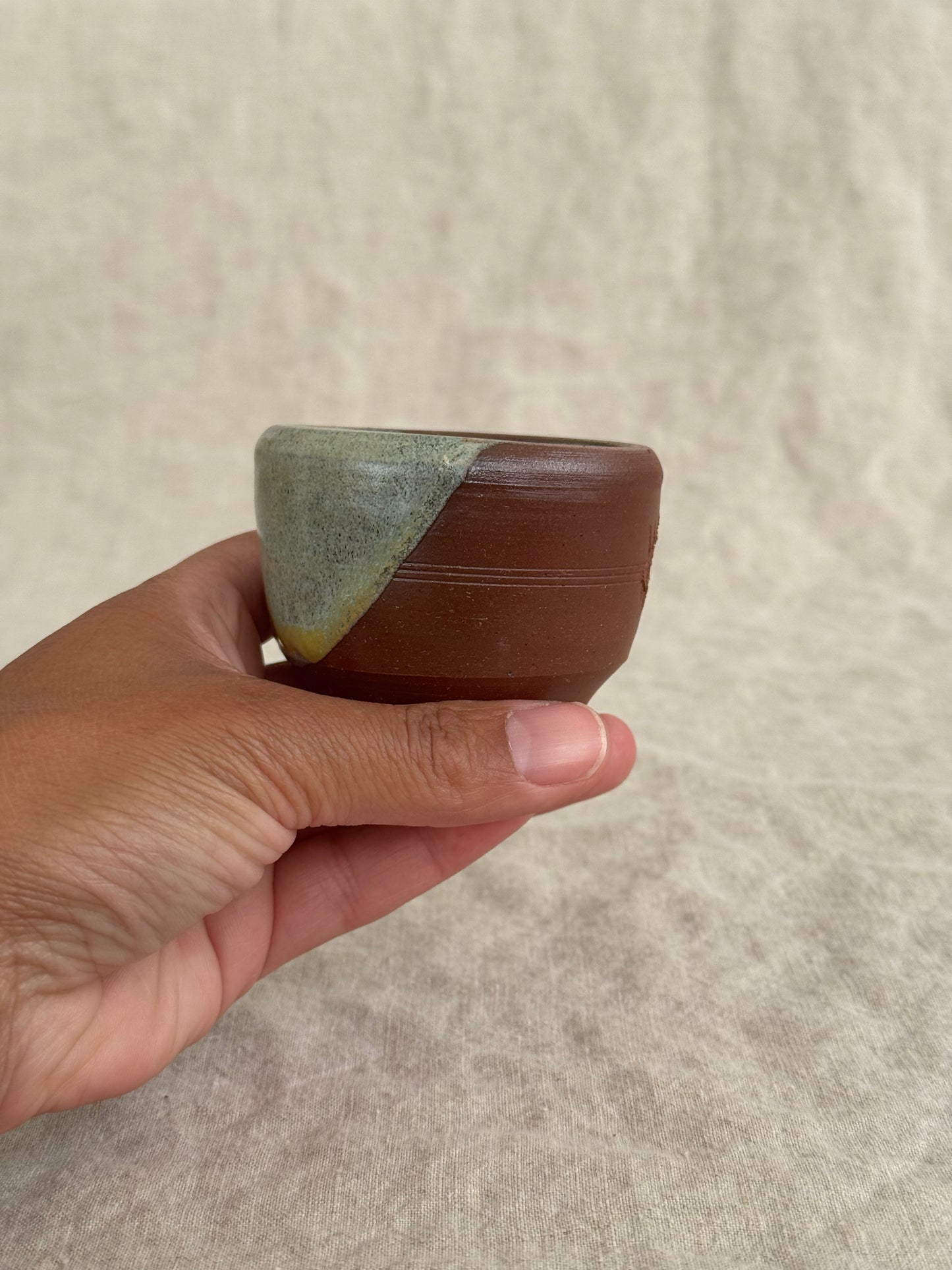 Small eye cup strike anywhere match holder