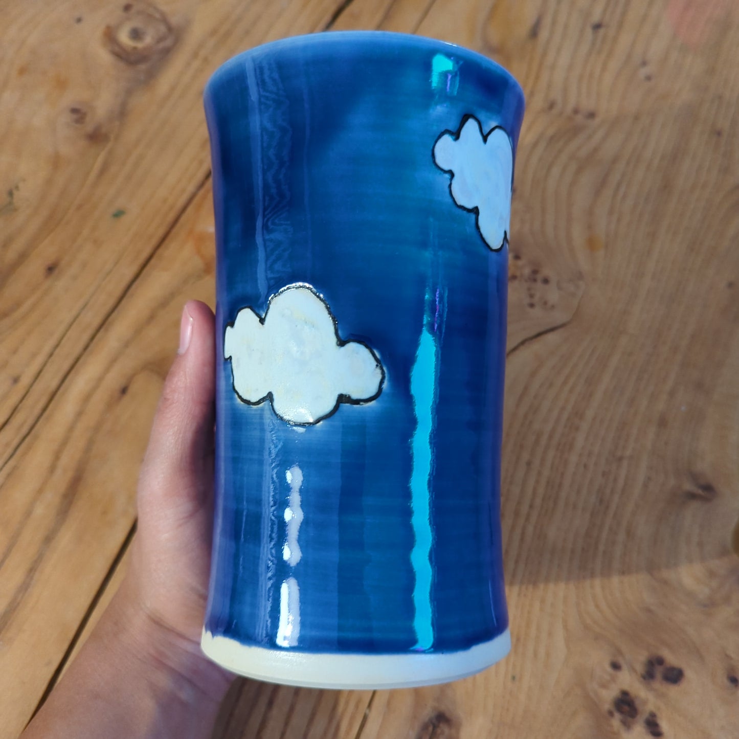 Cloud vase