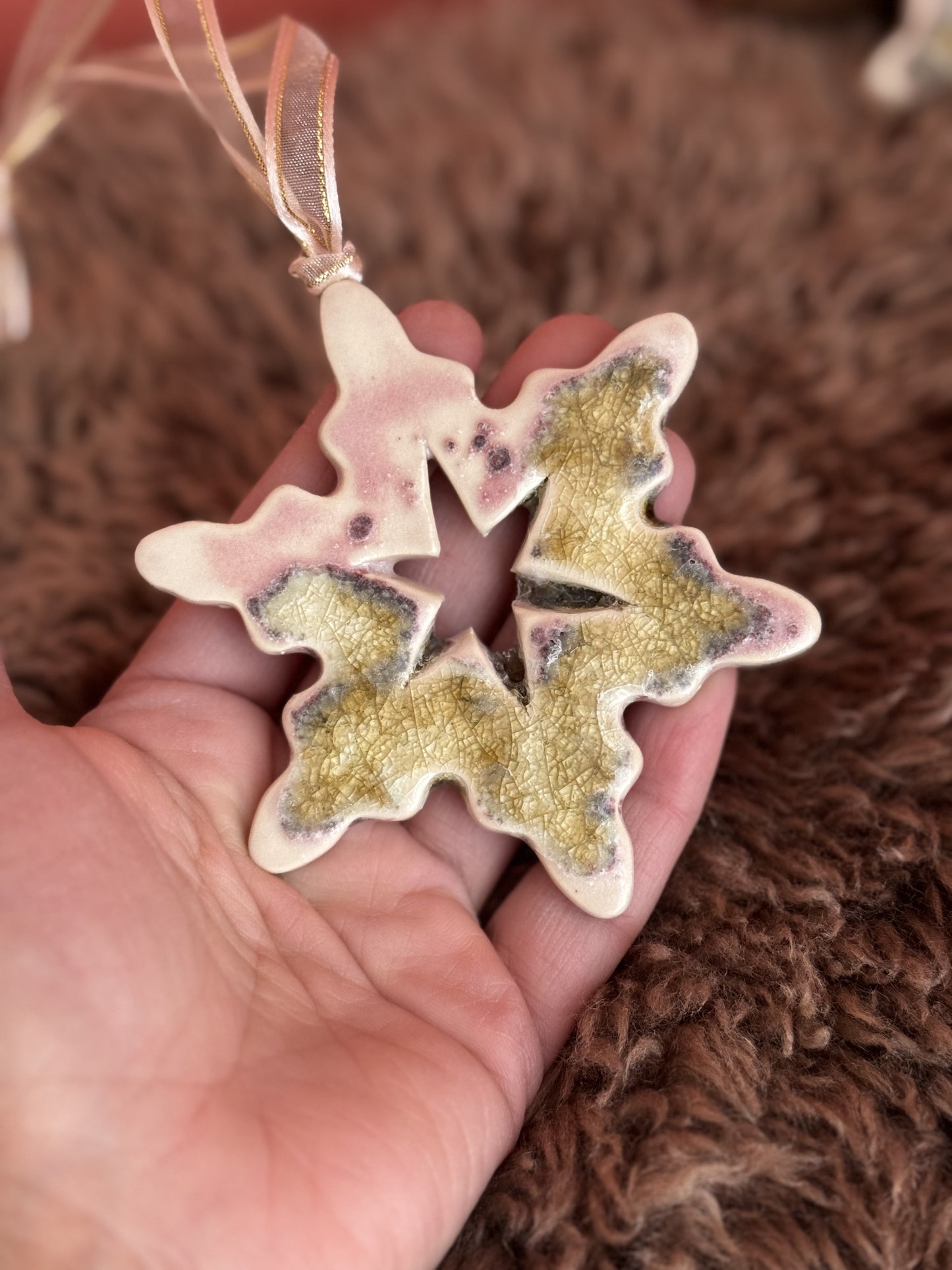 Amber Sparkling Snowflake Ornamnet