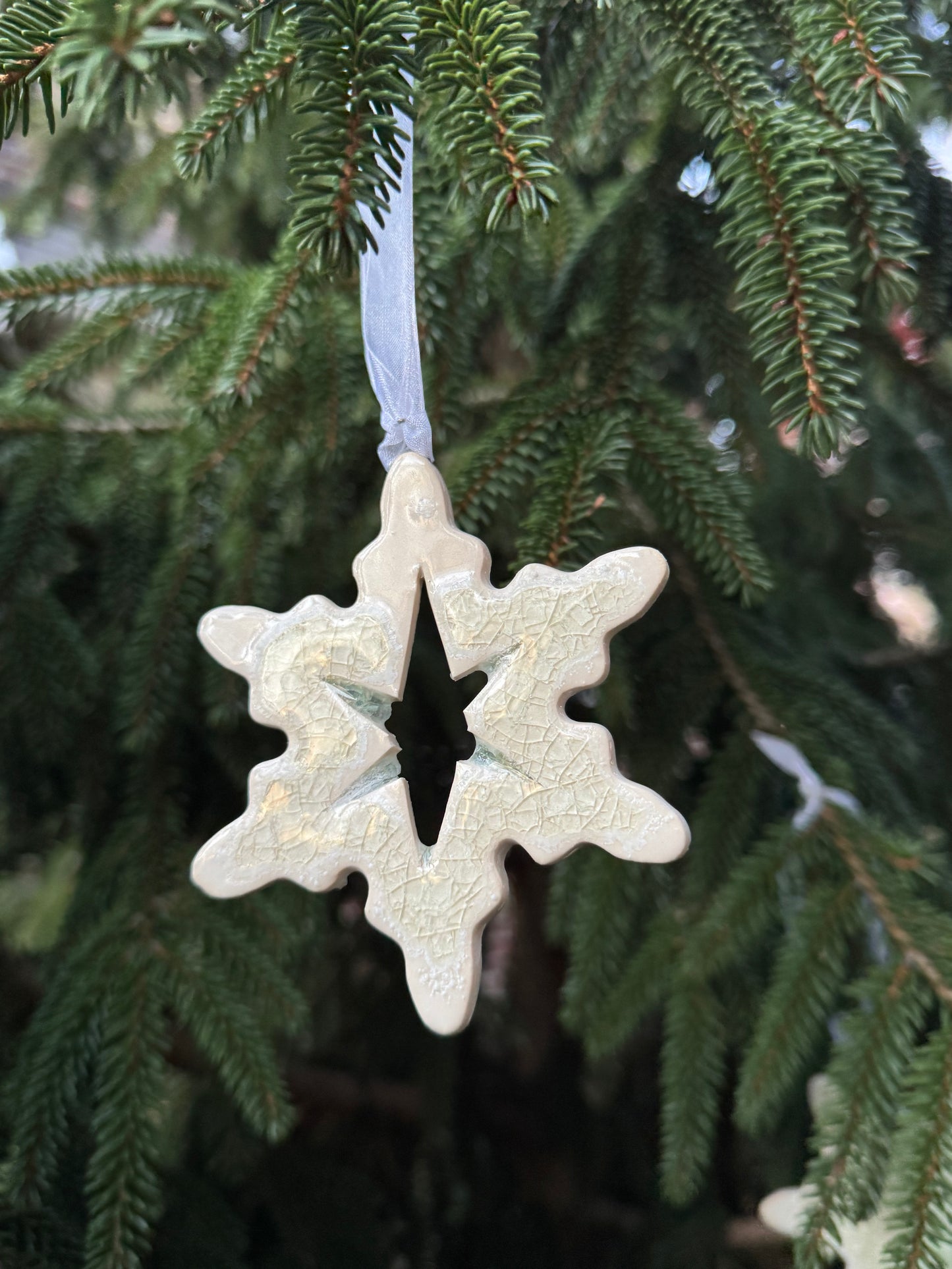 Sparkling Snowflake Ornamnet