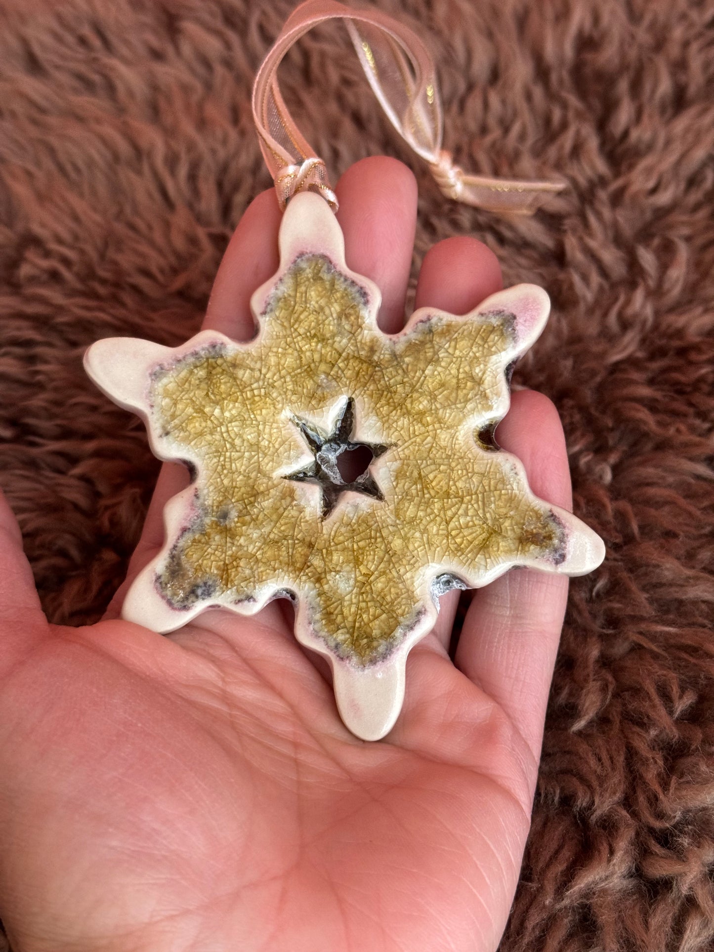 Amber Sparkling Snowflake Ornamnet