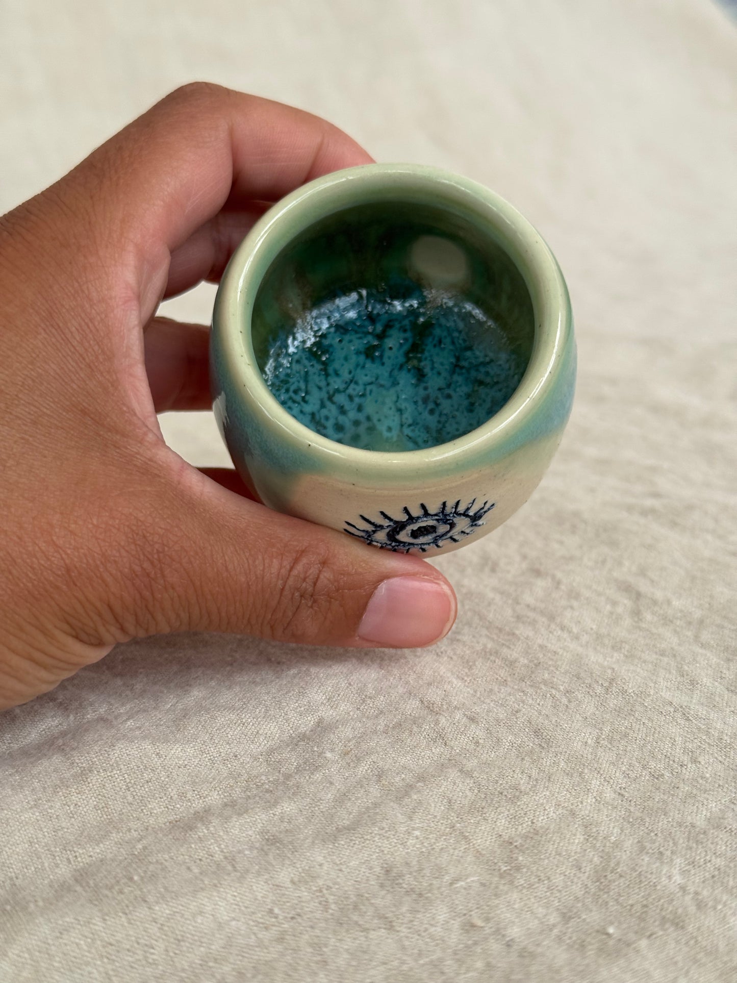 Aqua eye Small cup strike anywhere match holder