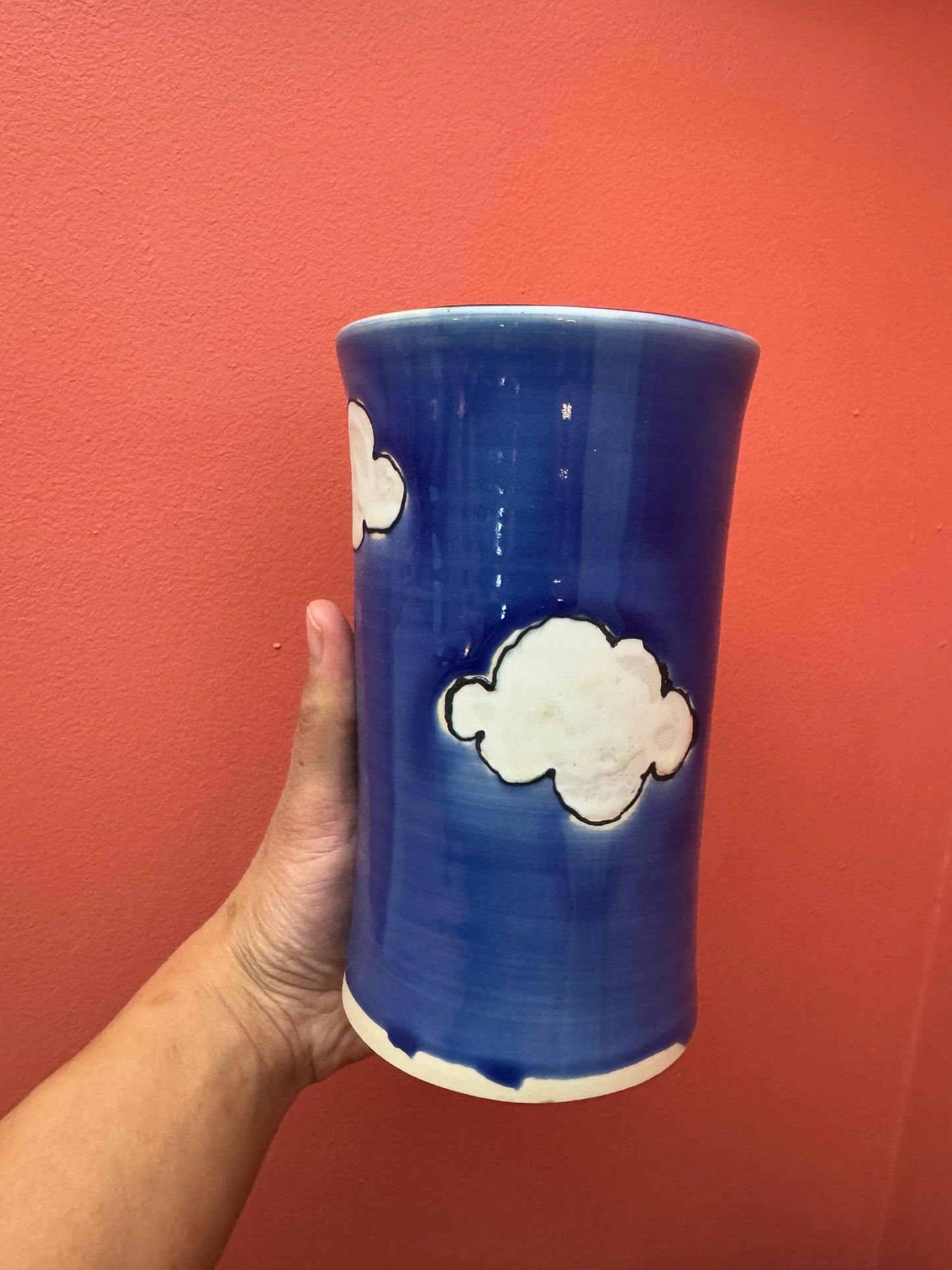 Cloud vase