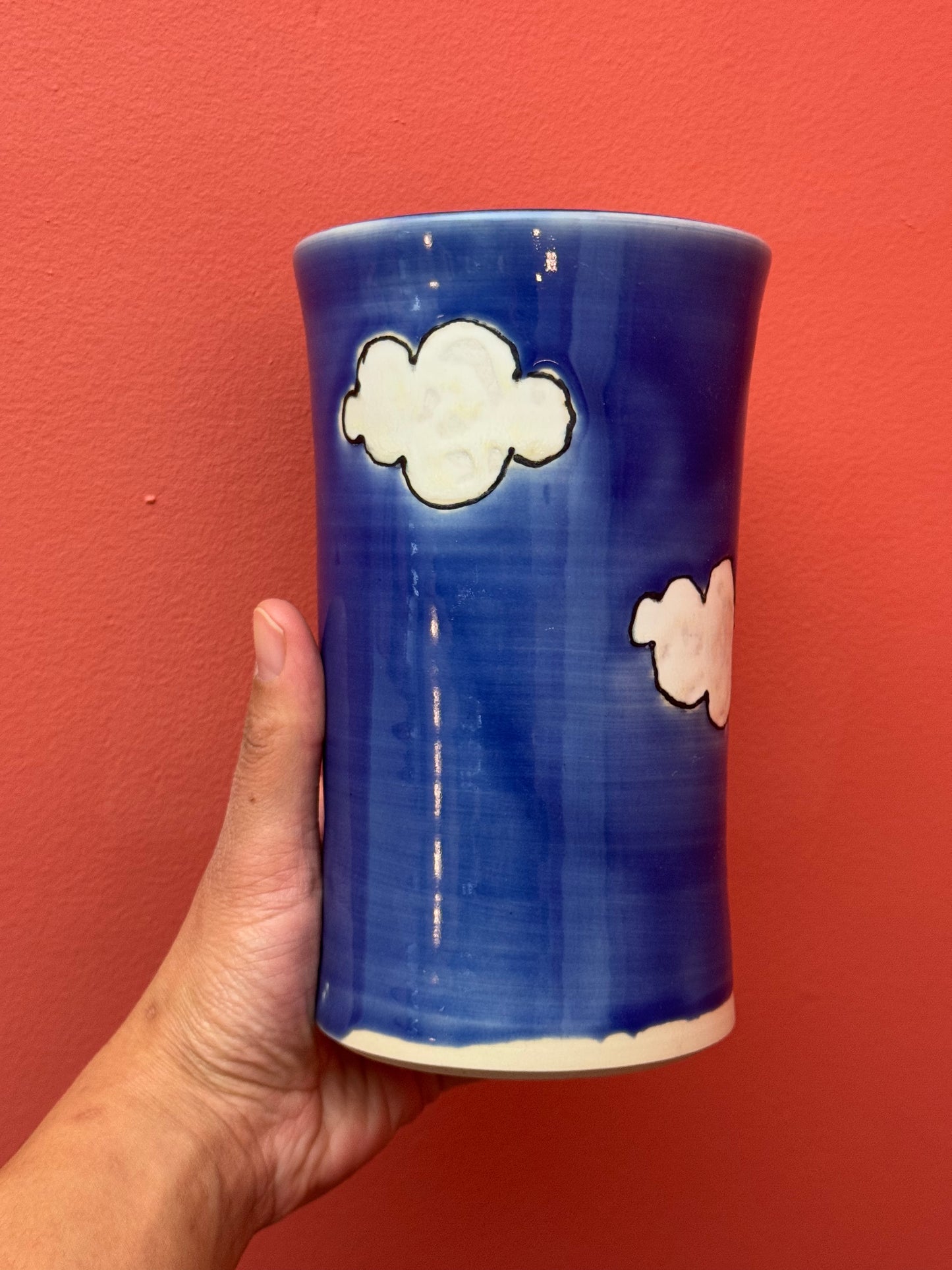 Cloud vase