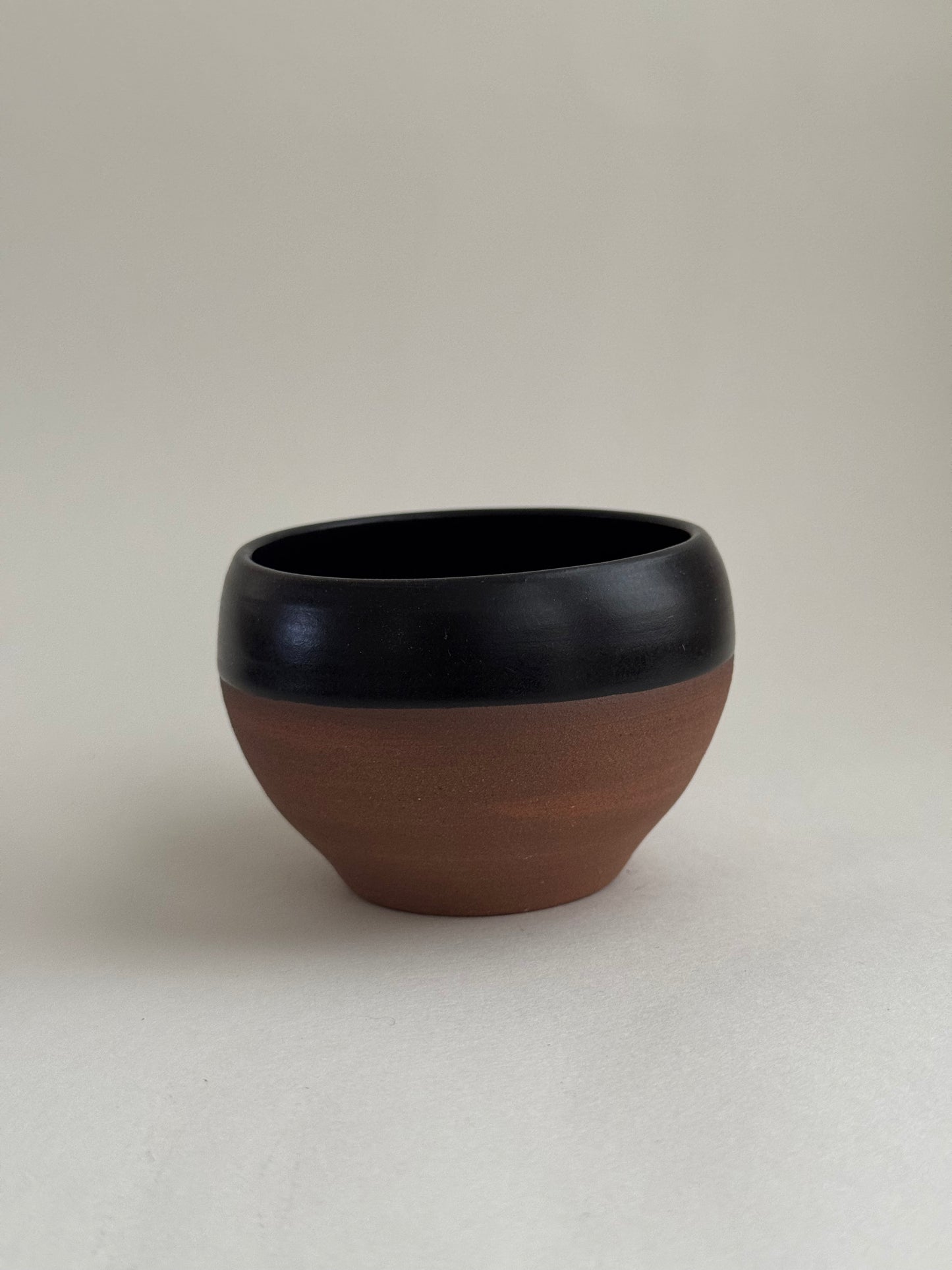 Small Dark Earth Cup